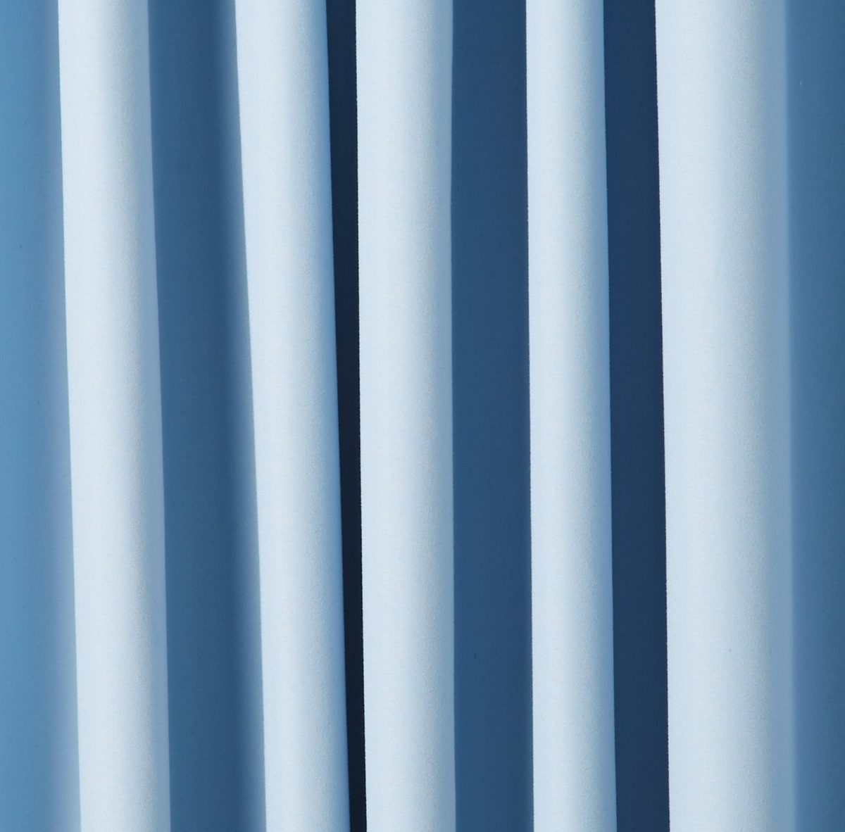 AmazonBasics Heat Insulating Blackout Curtain, 1 Piece, 135 x 244 cm (WxL), Spa Blue