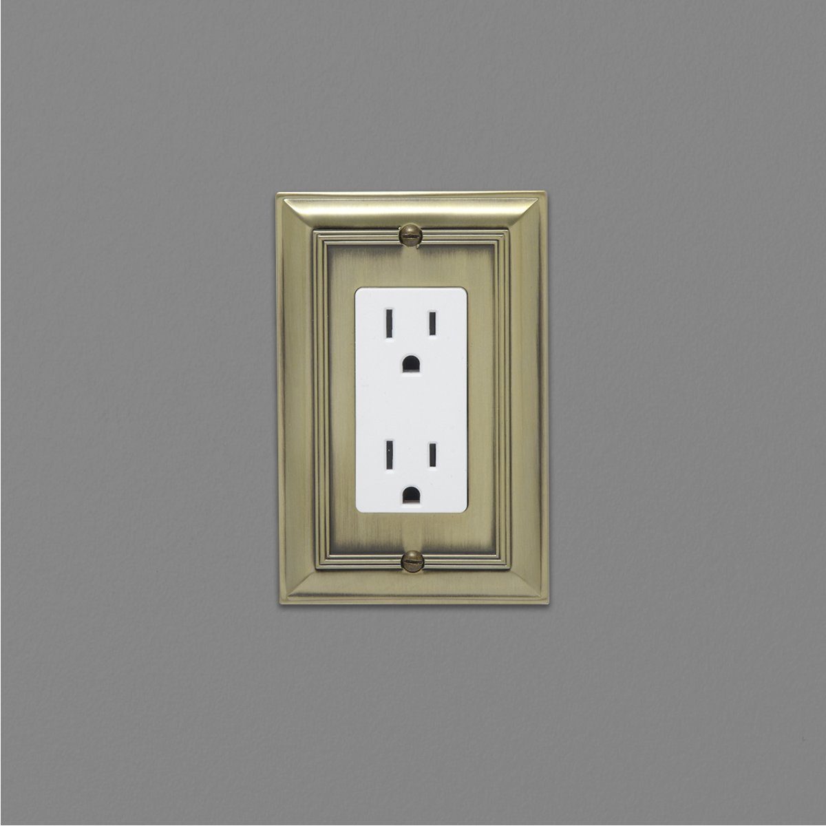 AmazonBasics Single Gang Light Switch Outlet Wall Plate, Antique Brass, 3-Pack