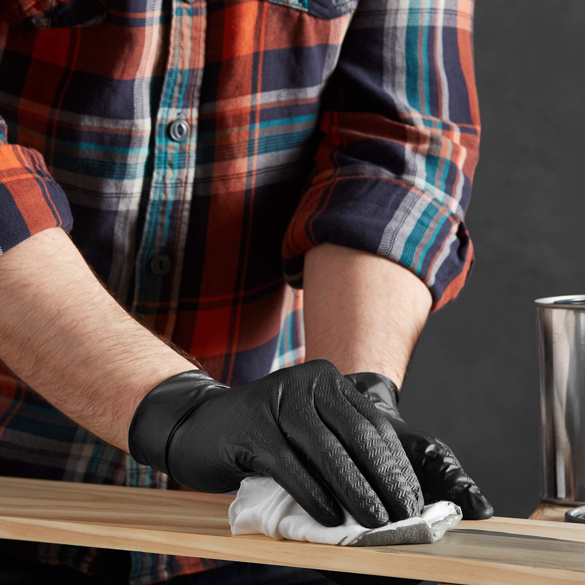 AmazonCommercial Powder Free Disposable Nitrile Gloves, 7 mil, Black, Gripper, 240MM Size S, 100 per Pack
