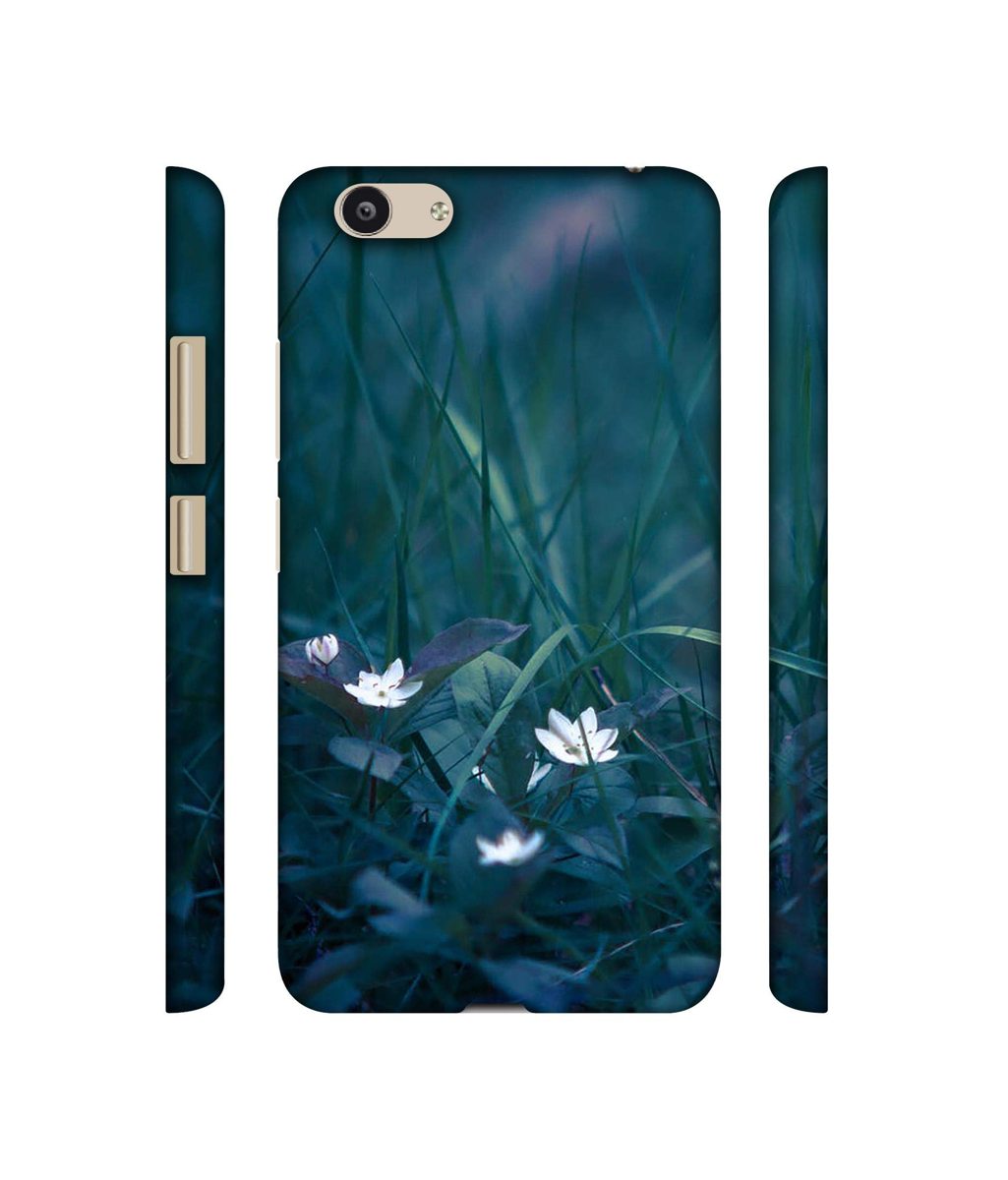 Amazon Brand - Solimo Designer White Flower 3D Printed Hard Back Case Mobile Cover for Vivo Y53