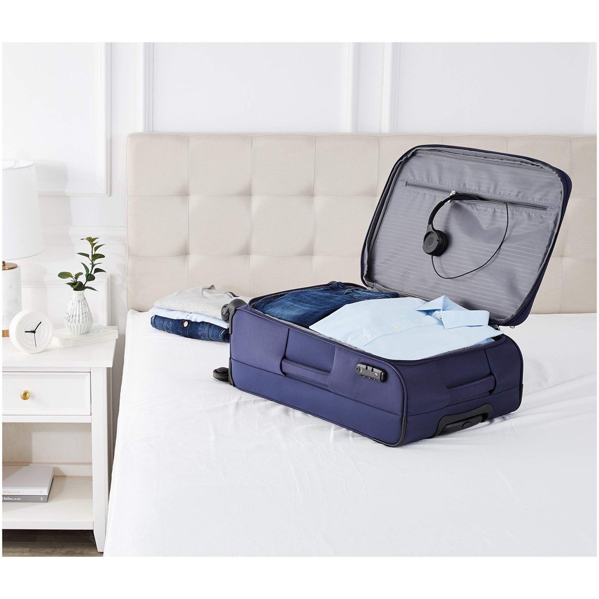 Amazon Brand - Solimo 68.5 cms Softsided Suitcase with Wheels and TSA Lock, Blue