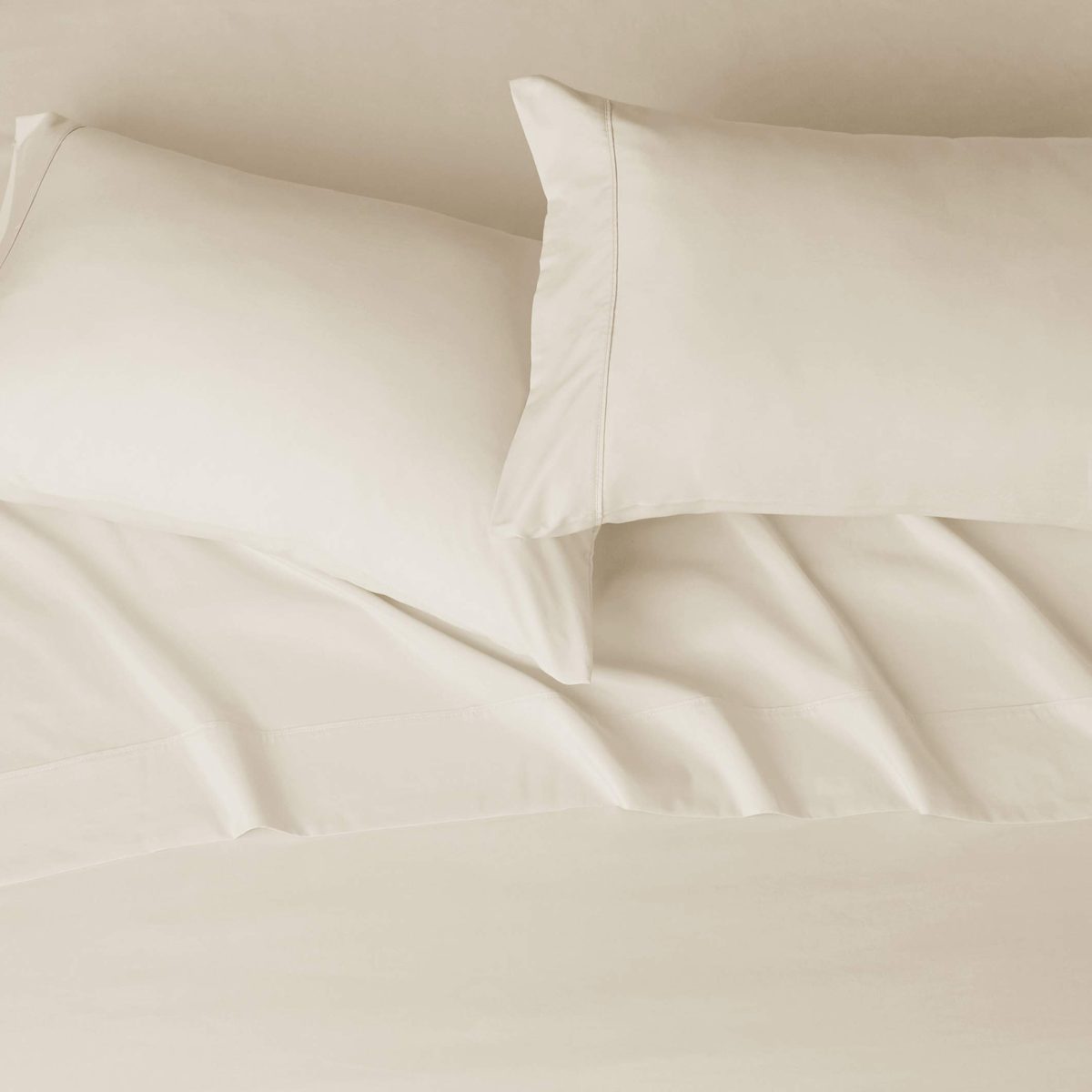 AmazonBasics Lightweight Super Soft Easy Care Microfiber Sheet Set with 16" Deep Pockets - Queen, Beige