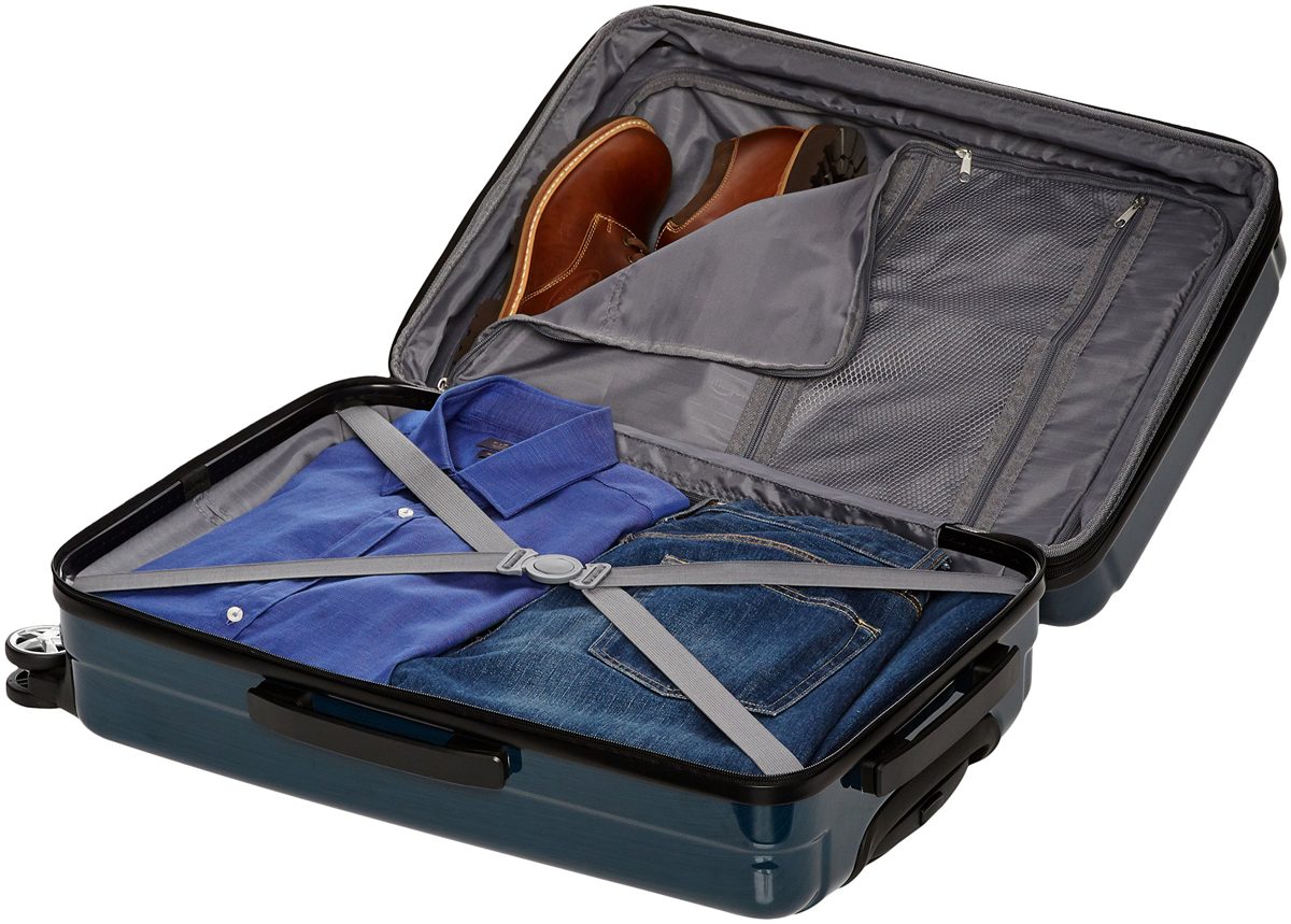 AmazonBasics Hardside Luggage Spinner - 68cm, Navy Blue