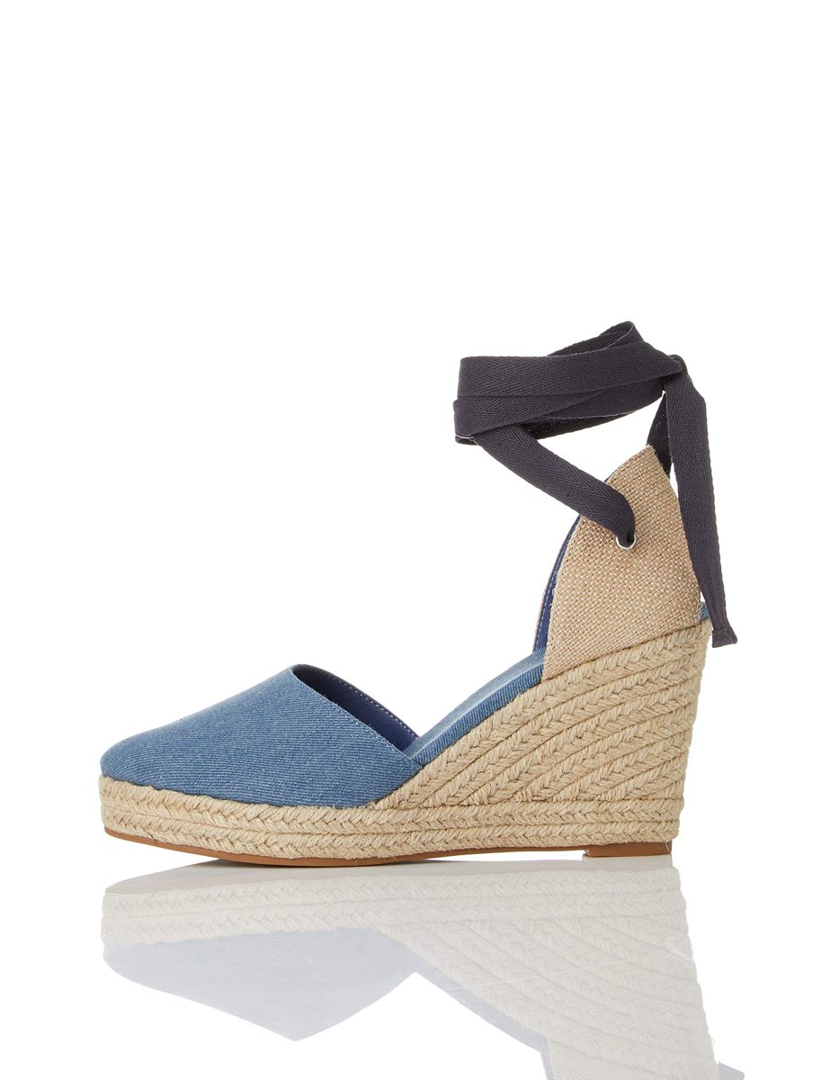 Amazon Brand: Find Wedge Close Toe Canvas Espadrille Women's Closed Sandals