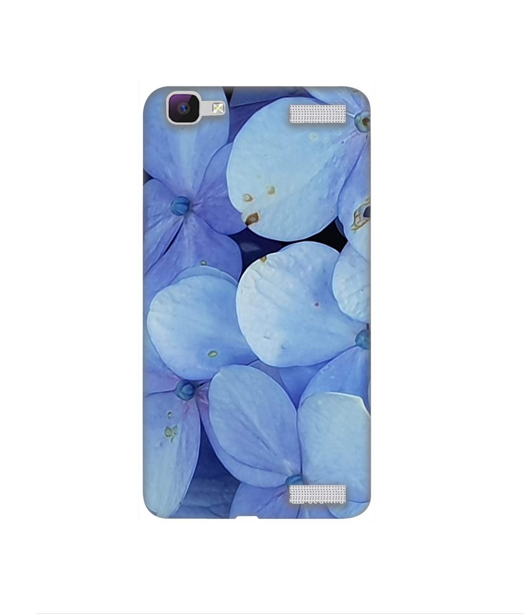 Amazon Brand - Solimo Designer Light Blue Flower Photography 3D Printed Hard Back Case Mobile Cover for Vivo V1 Max