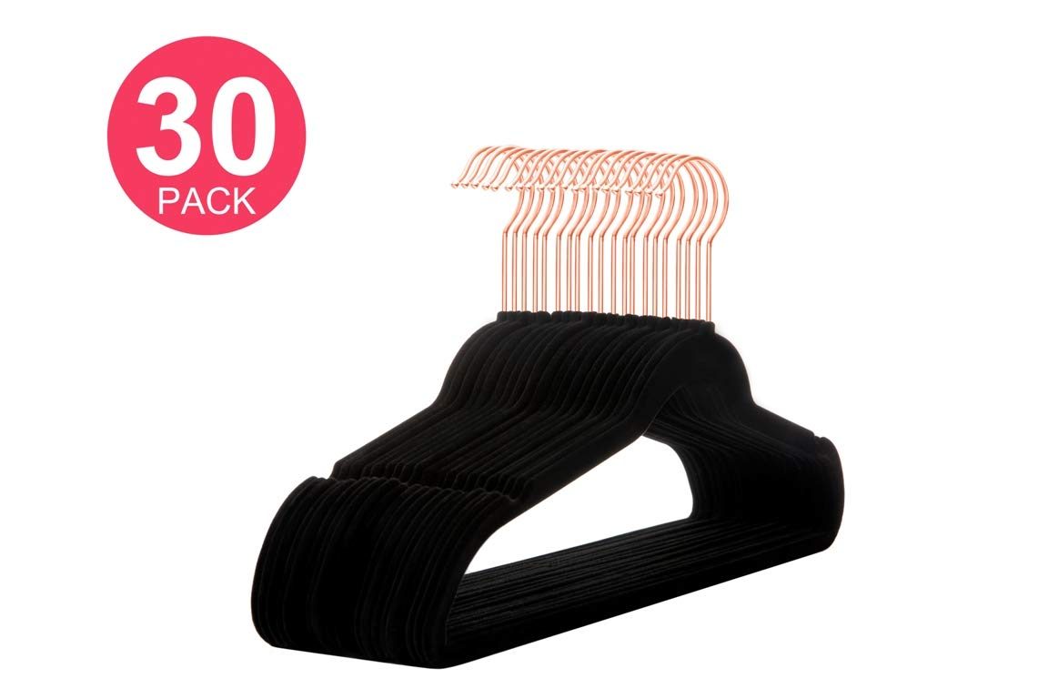 AmazonBasics Velvet Suit Hangers