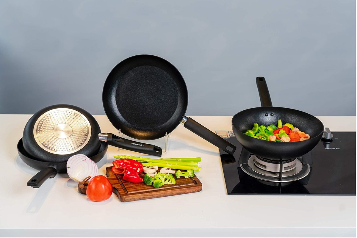 AmazonBasics Non Stick Induction Frying Pan Set, 24cm and 28cm