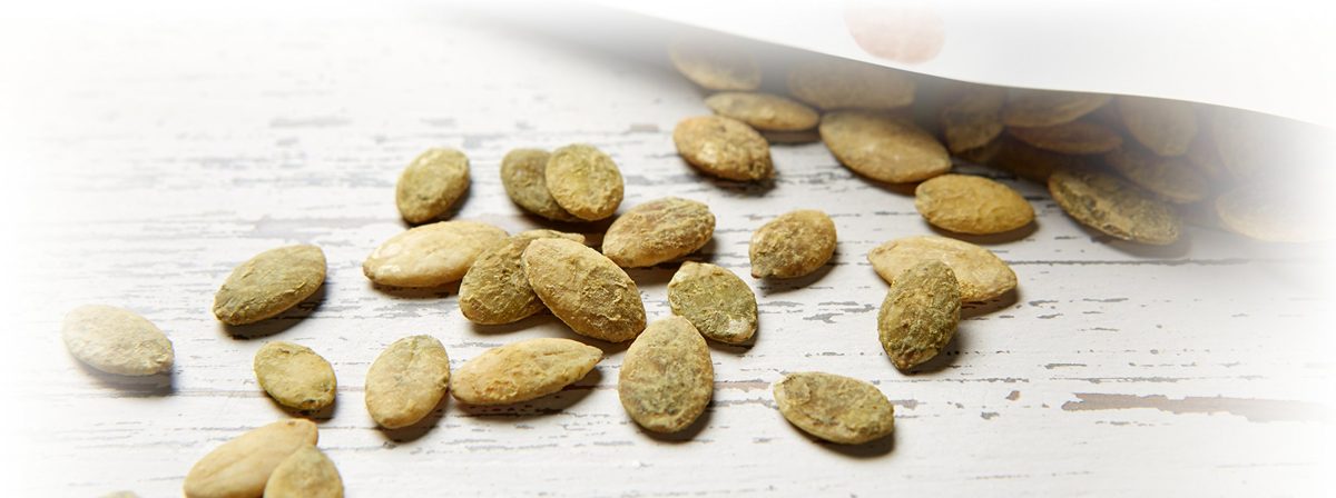 Wickedly Prime Organic Sprouted Pumpkin Seeds, Cheezy, 12 Ounce