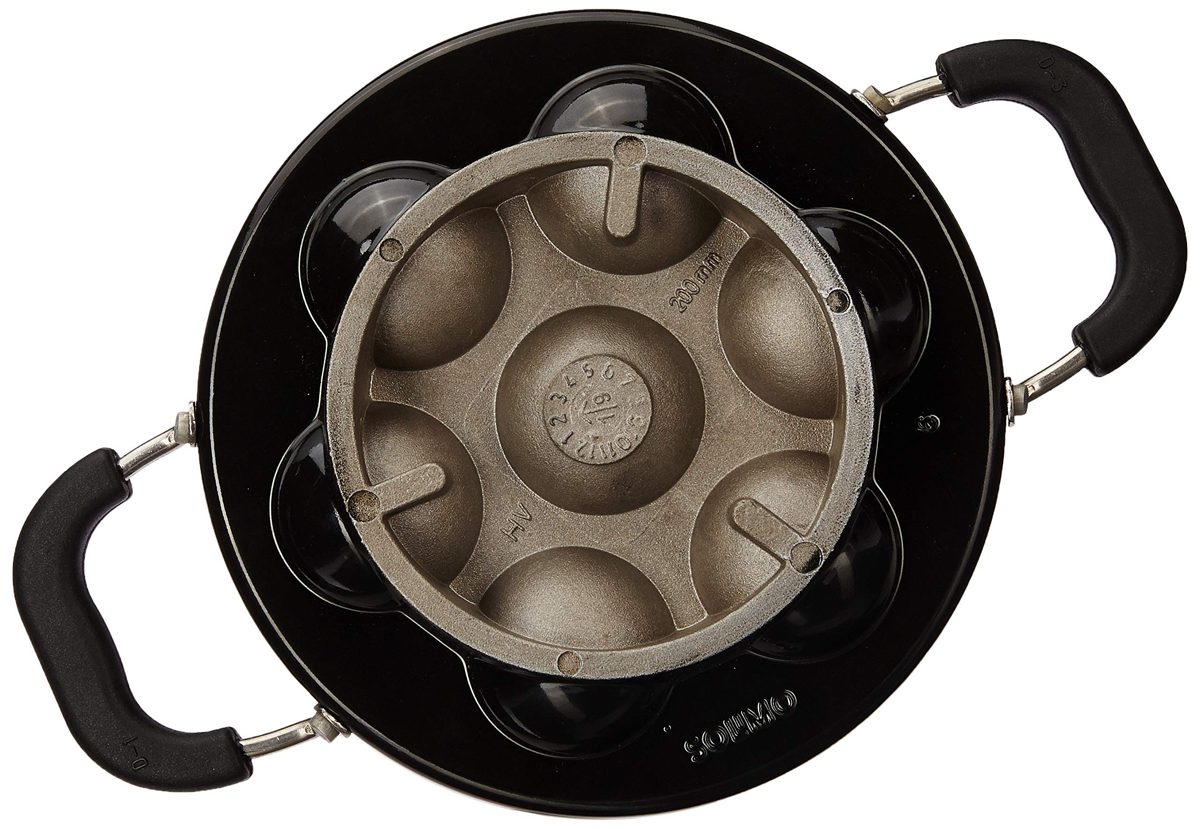 Amazon Brand - Solimo Aluminium Non Stick Paniyarakkal, 7 Pit, 200mm, 245 ml, Black