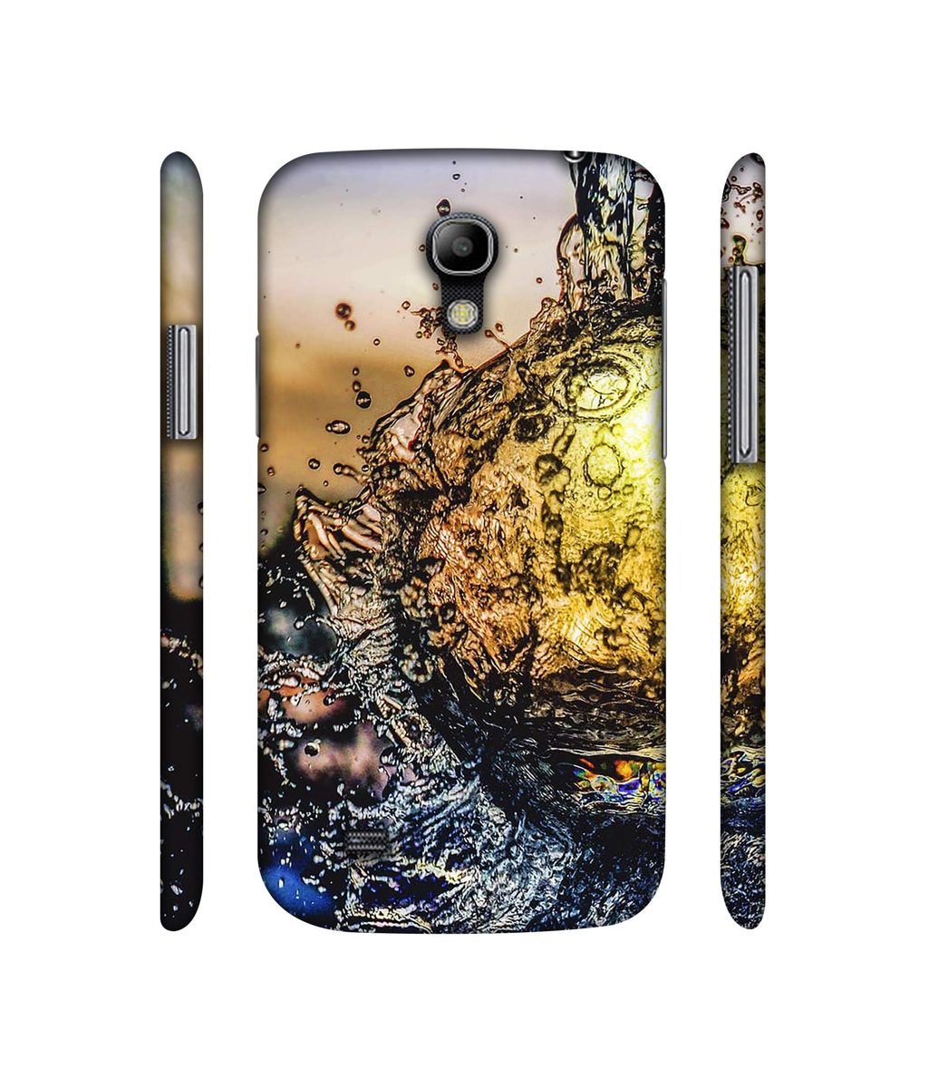 Amazon Brand - Solimo Designer Water Drop Reflection 3D Printed Hard Back Case Mobile Cover for Samsung Galaxy S4 Mini