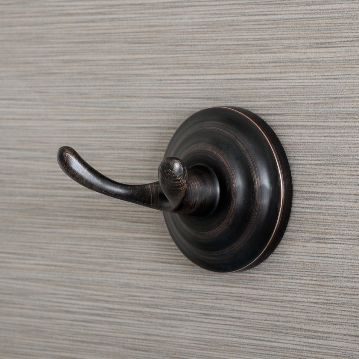 AmazonBasics Traditional Bathroom Towel and Robe Hook