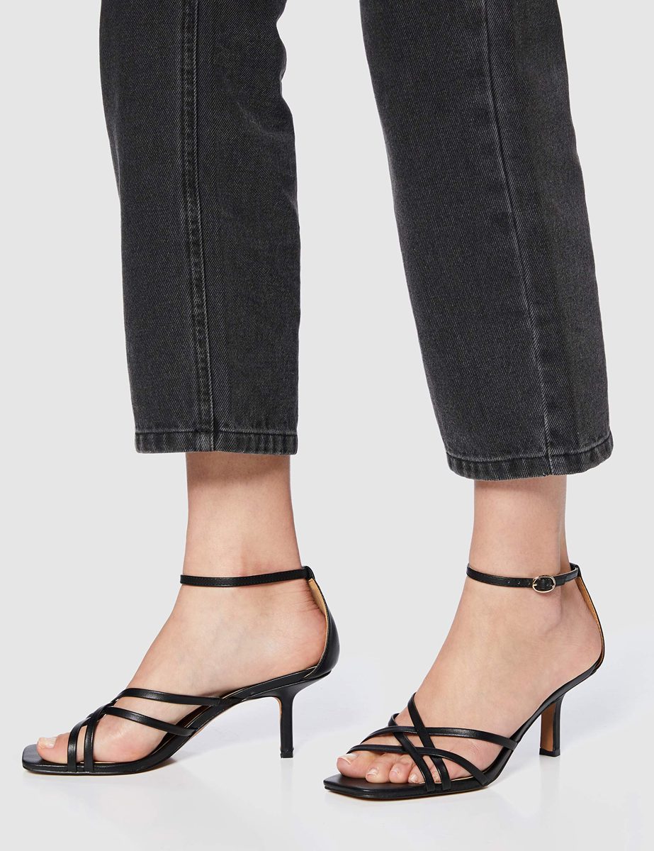 find. Women's 90s Barely There Sandal, Black Black, 8 us
