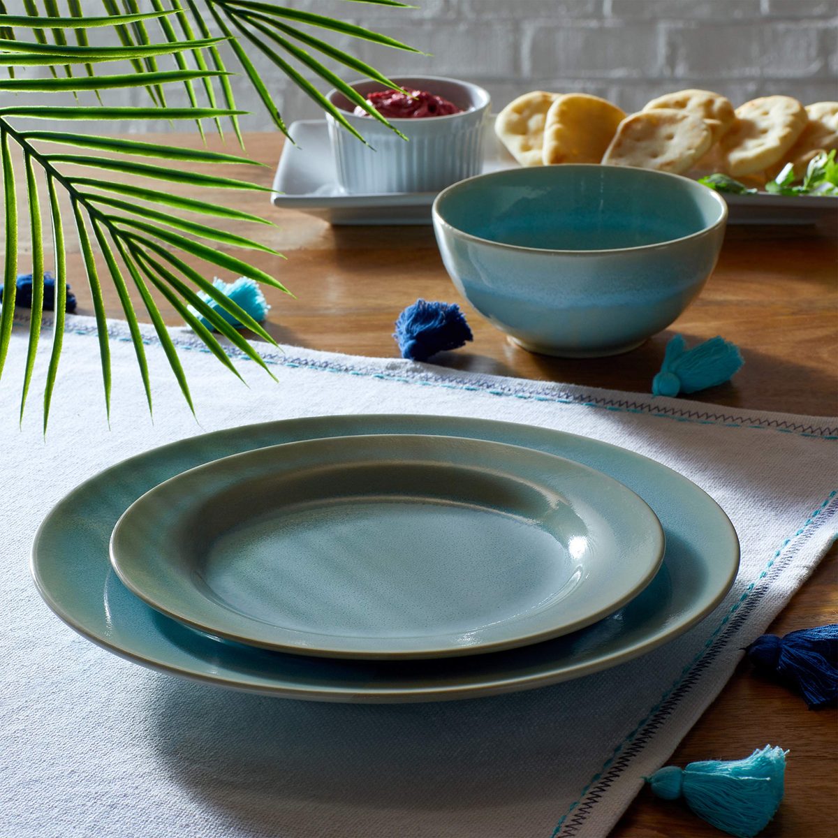 Rivet Corwin Modern Reactive-Glaze Stoneware 18-Piece Dinnerware Set, Service for 6, Turquoise