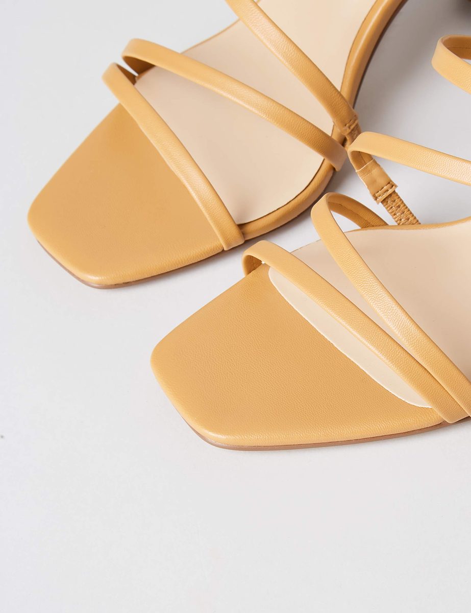 find. Block Heel Assymetric Strippy Sandal Ankle Strap, Brown (Camel), 5 UK