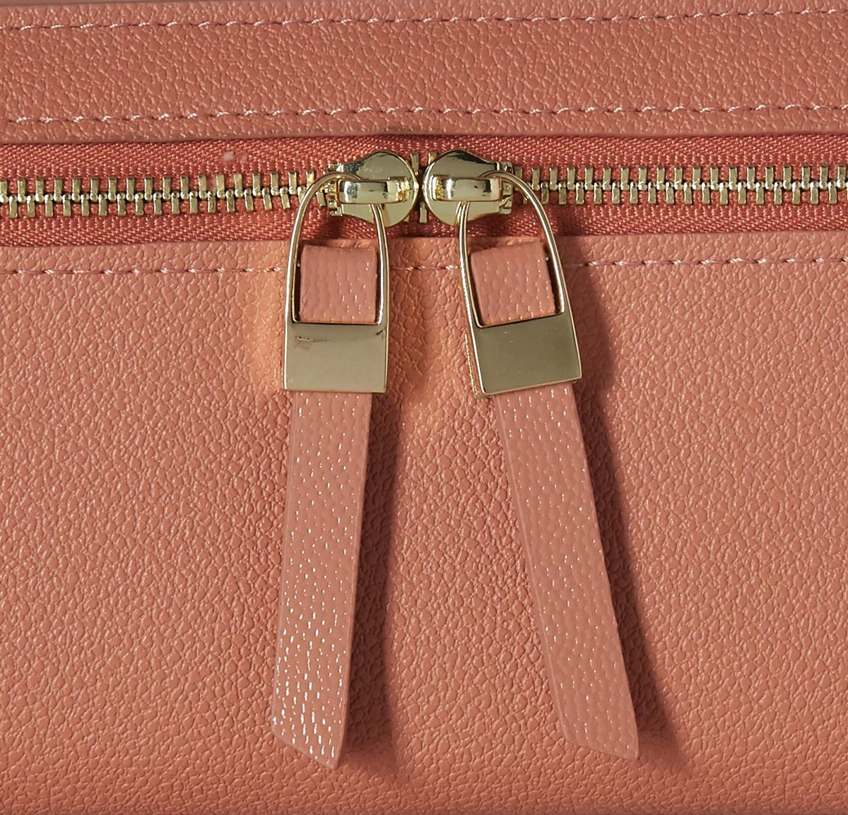 Flavia Women's Clutch (D.Pink)