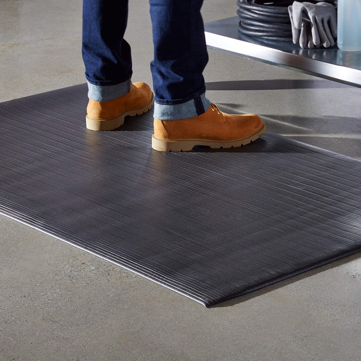 AmazonBasics Anti-Fatigue Mat Single-Layer Foam Ribbed 3/8", 3x5 Black