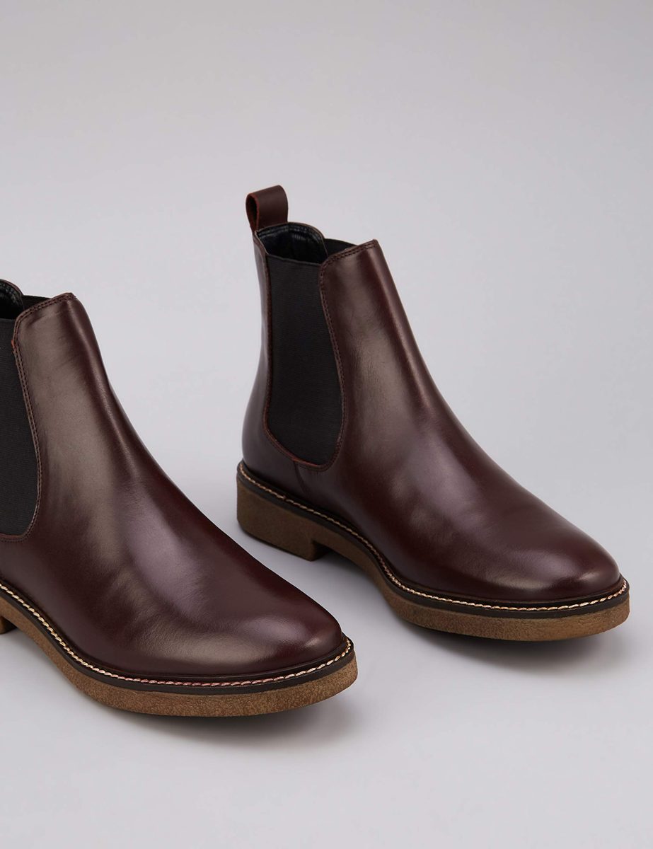 Amazon Brand - find. Women's Chelsea Boots, Red Plum), US 7.5