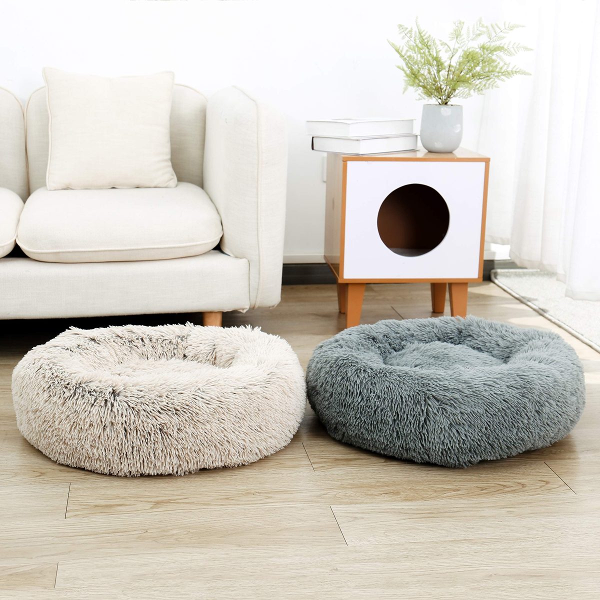Eono Essentials Dog Bed/Sofa/Cat Bed Cuddly Cushion, Soft Plush Doughnut, Removable, Washable, Round Pet Bed for Dogs and Cats Sleep