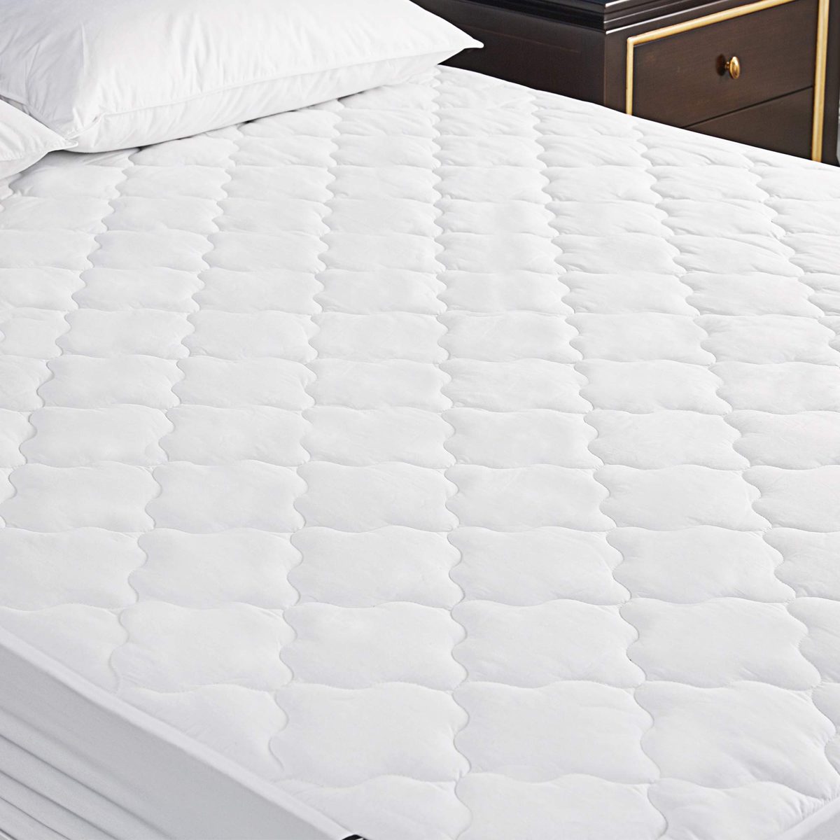 UMI Essentials All Season Extra Deep Quilted Mattress Protectors, One Size, Washable, White, 180x200cm
