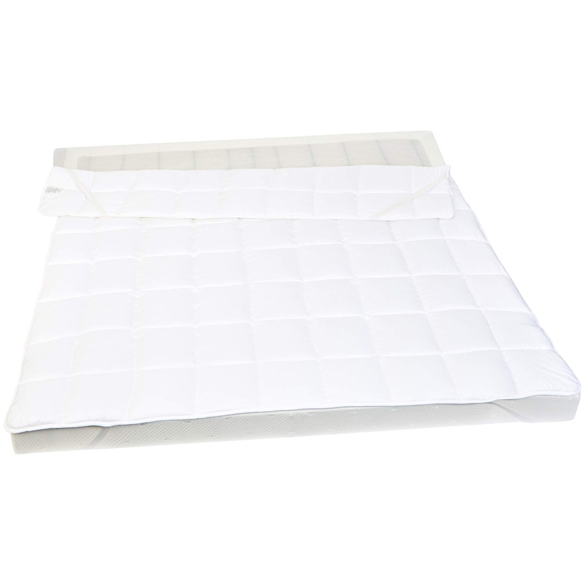 AmazonBasics Soft Mattress Topper with Microfiber-Polyester Filling and Straps, 180 x 200 cm, White