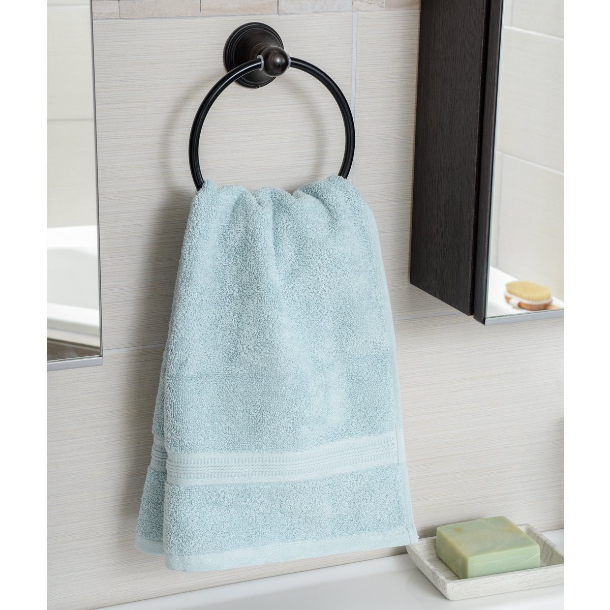 AmazonBasics Modern Towel Ring - Oil-Rubbed Bronze
