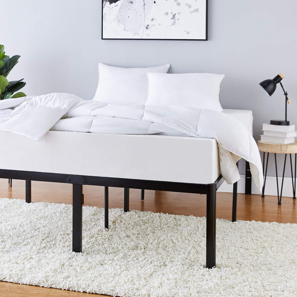 AmazonBasics Heavy Duty Non-Slip Bed Frame with Steel Slats, Easy Assembly - 18" H, (Full)