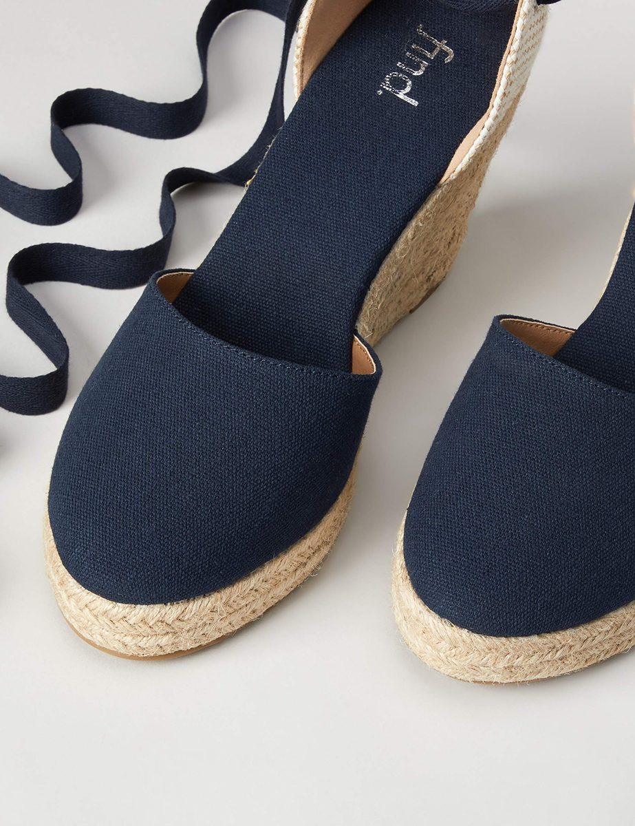 find. Women's Close Toe Canvas Espadrille Wedge Sandal, Blue (Blue), 6 UK