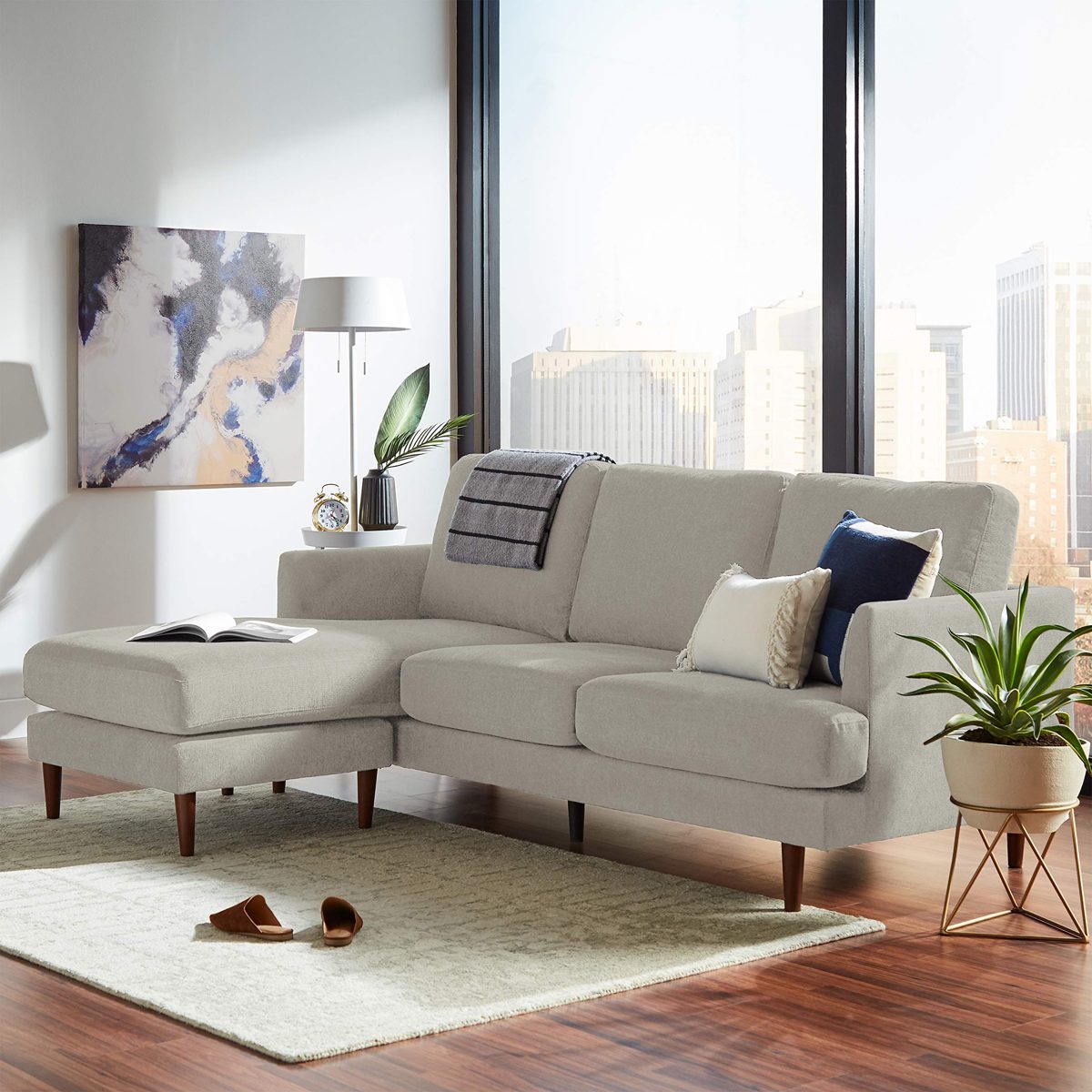 Amazon Brand – Rivet Goodwin Modern Sectional Sofa, 88.6"W, Light Grey