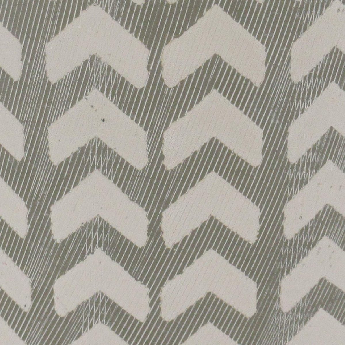 Amazon Brand – Rivet Rustic Chevron-Patterned Stoneware Planter, 6.3"H, White and Gray