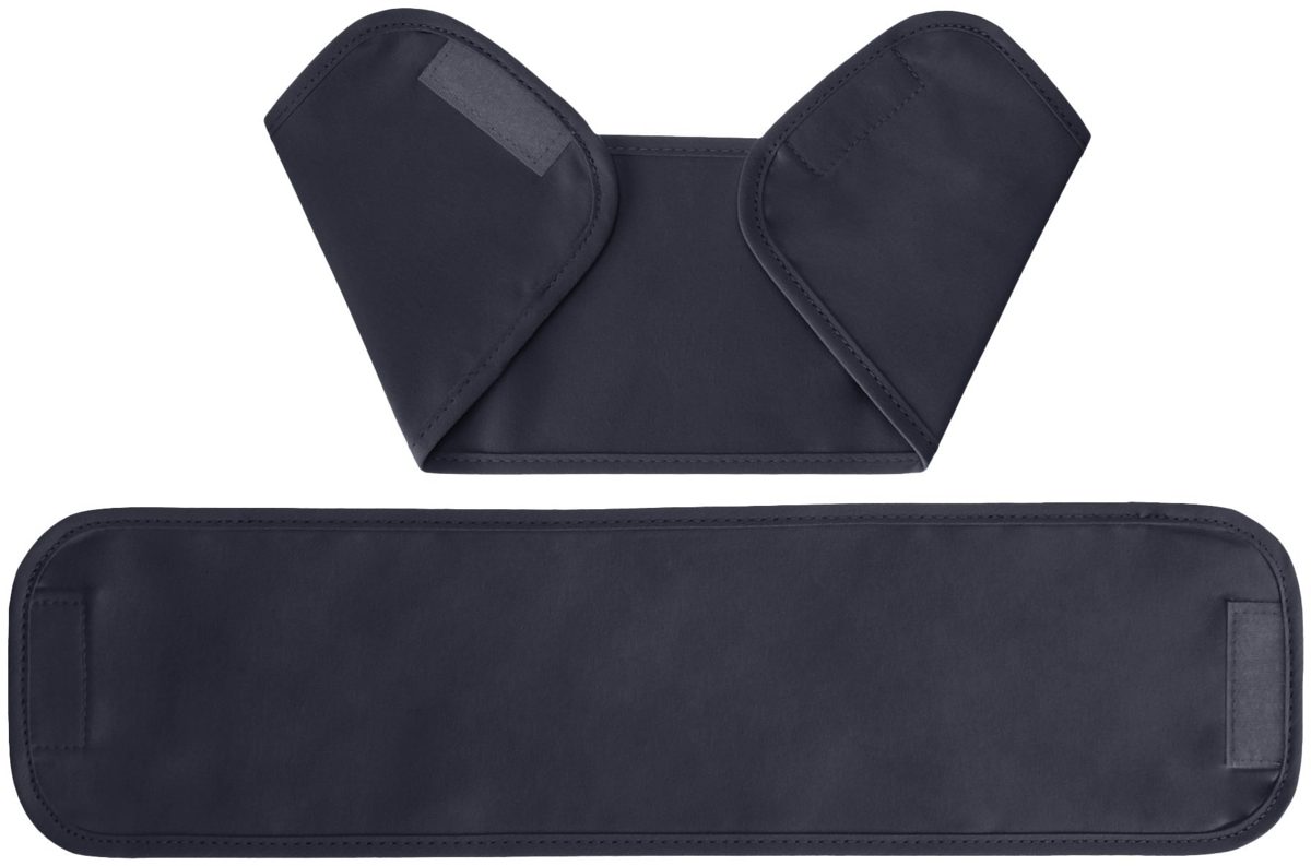 AmazonBasics Room-Darkening Blackout Curtain Set with Grommets - 117 x 229 cm, Black