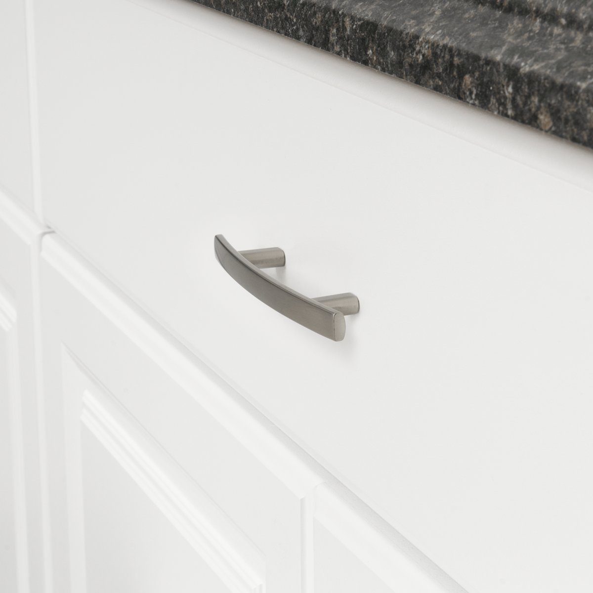 AmazonBasics Modern Curved Cabinet Handle, 5.25" Length (3" Hole Center), Satin Nickel, 10 Pack