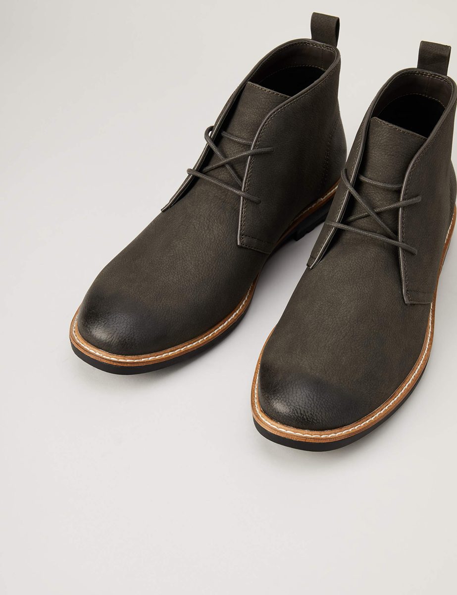 find. Men's Um1527 Chukka Boots, Grey, 8 US