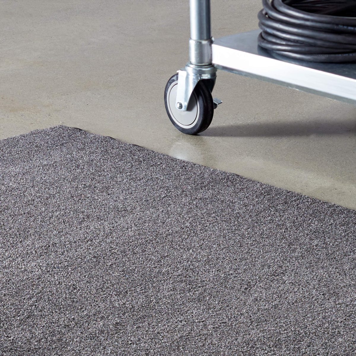 AmazonBasics Cut-Pile Polypropylene Commercial Carpet Vinyl-Backed Mat 3x10 Charcoal