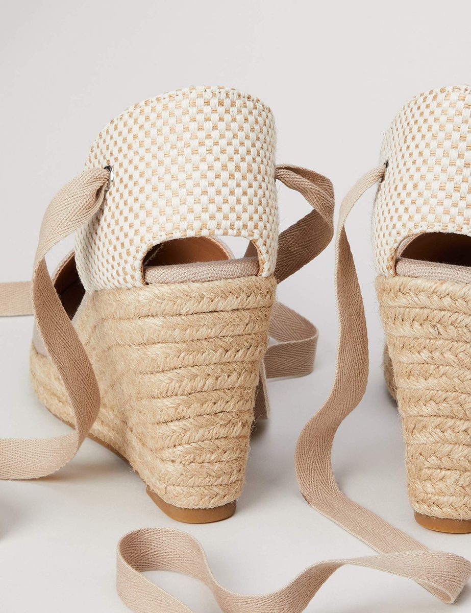 find. Amazon Brand Wedge Close Toe Canvas Espadrille Sandal, Beige (Beige), 7 UK