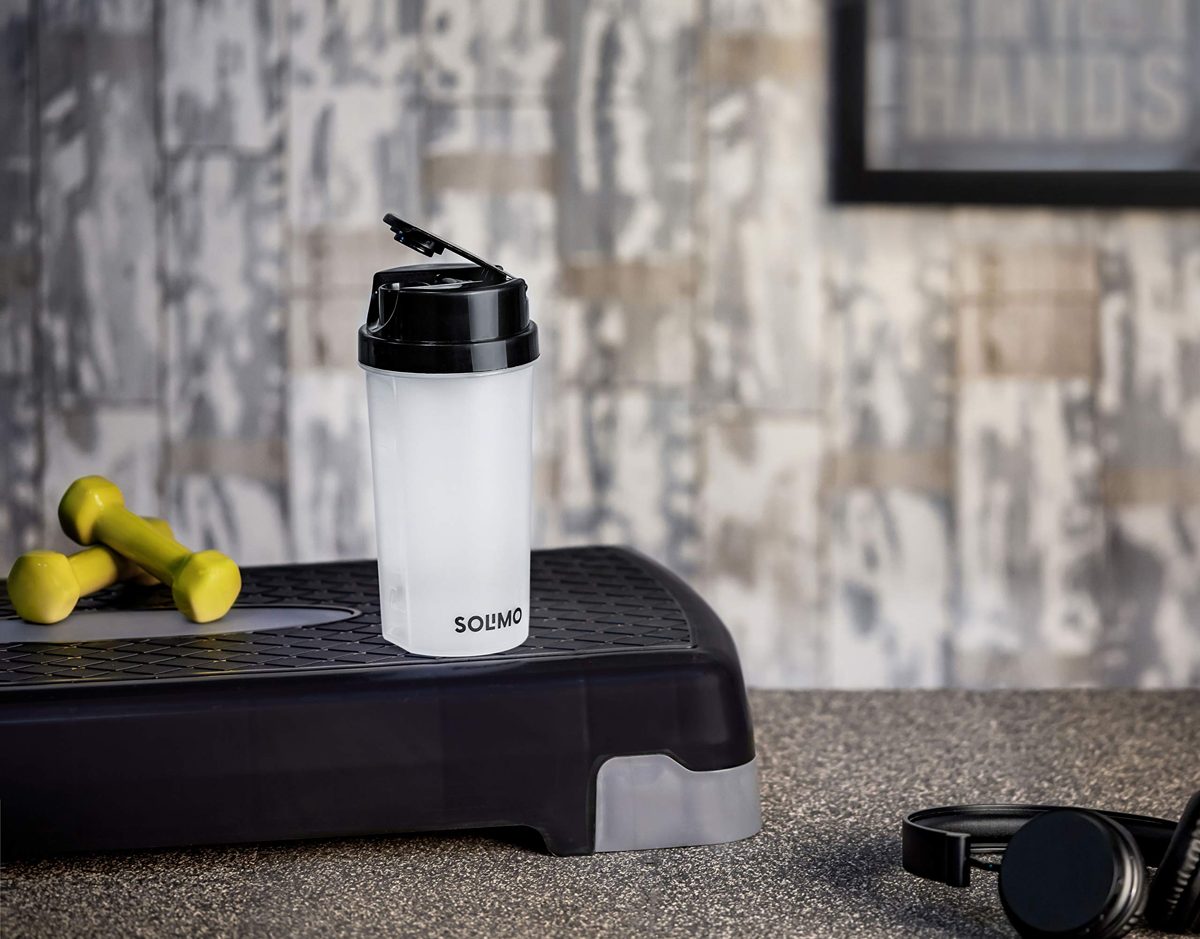 Amazon Brand - Solimo Shaker Bottle 700ml (Flip lid)