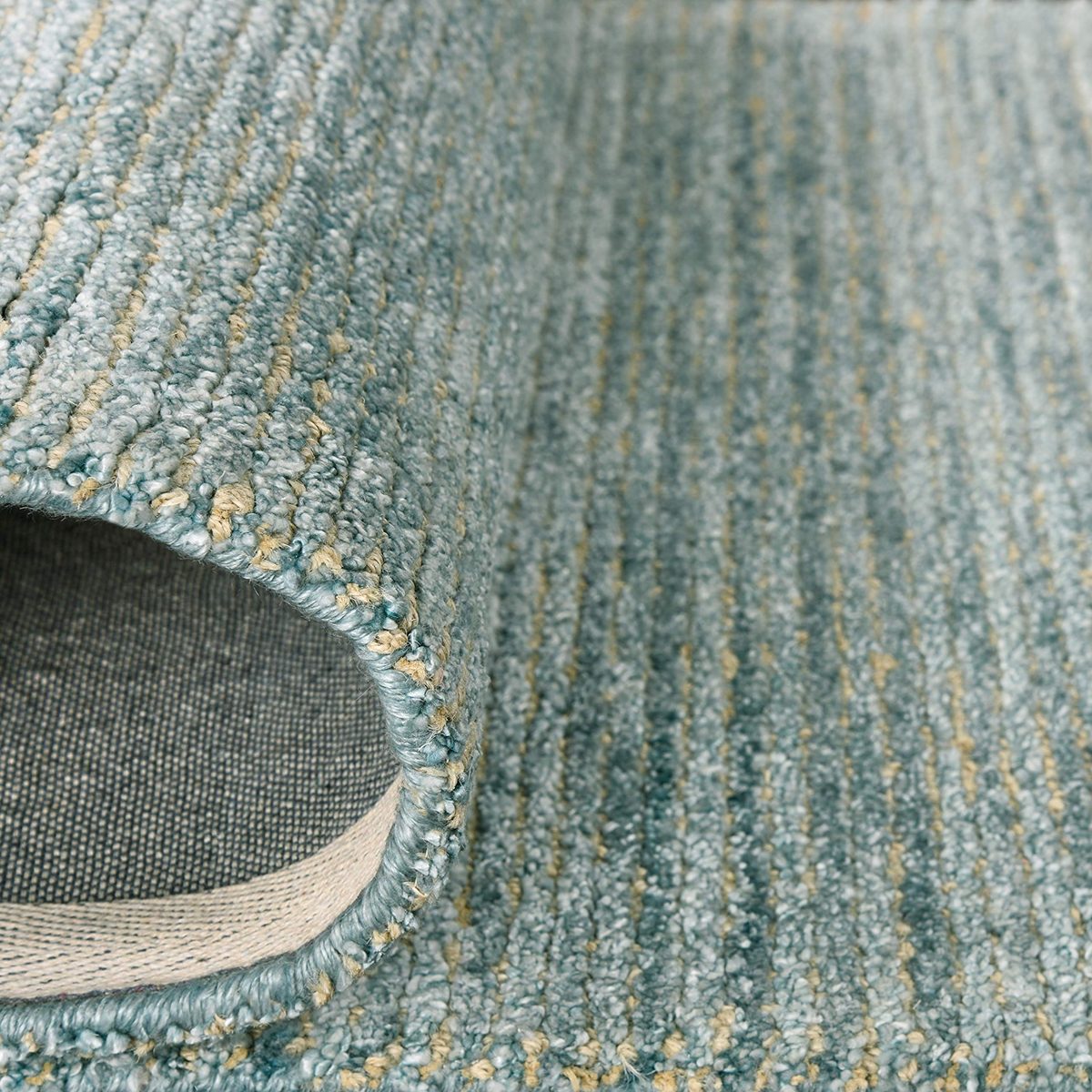Amazon Brand – Rivet Contemporary Striated Jute Area Rug, 5' 9" x 3' 9", Seafoam