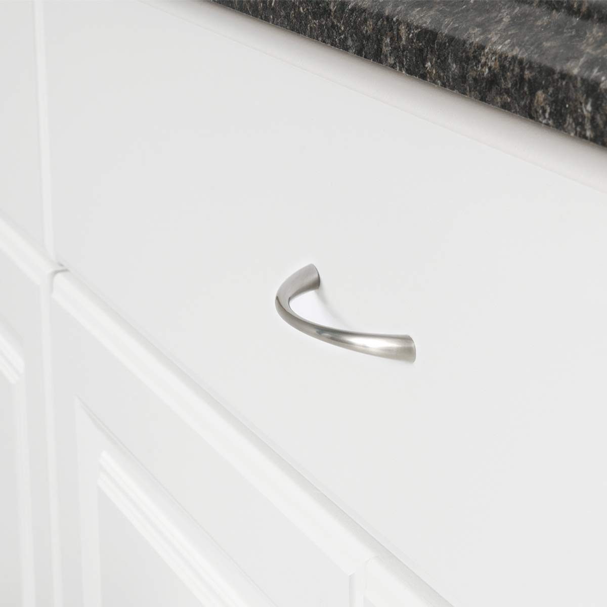 AmazonBasics Tapered Bow Pull Drawer Cabinet Pull Handle