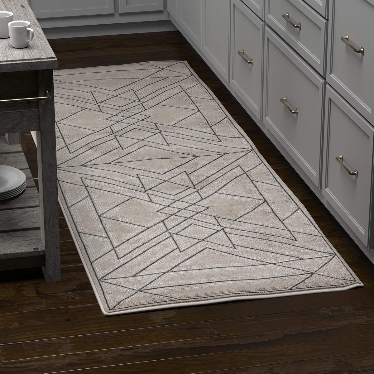 Amazon Brand – Rivet Contemporary Runner Rug, 2' 10" x 7' 10", Taupe and Grey
