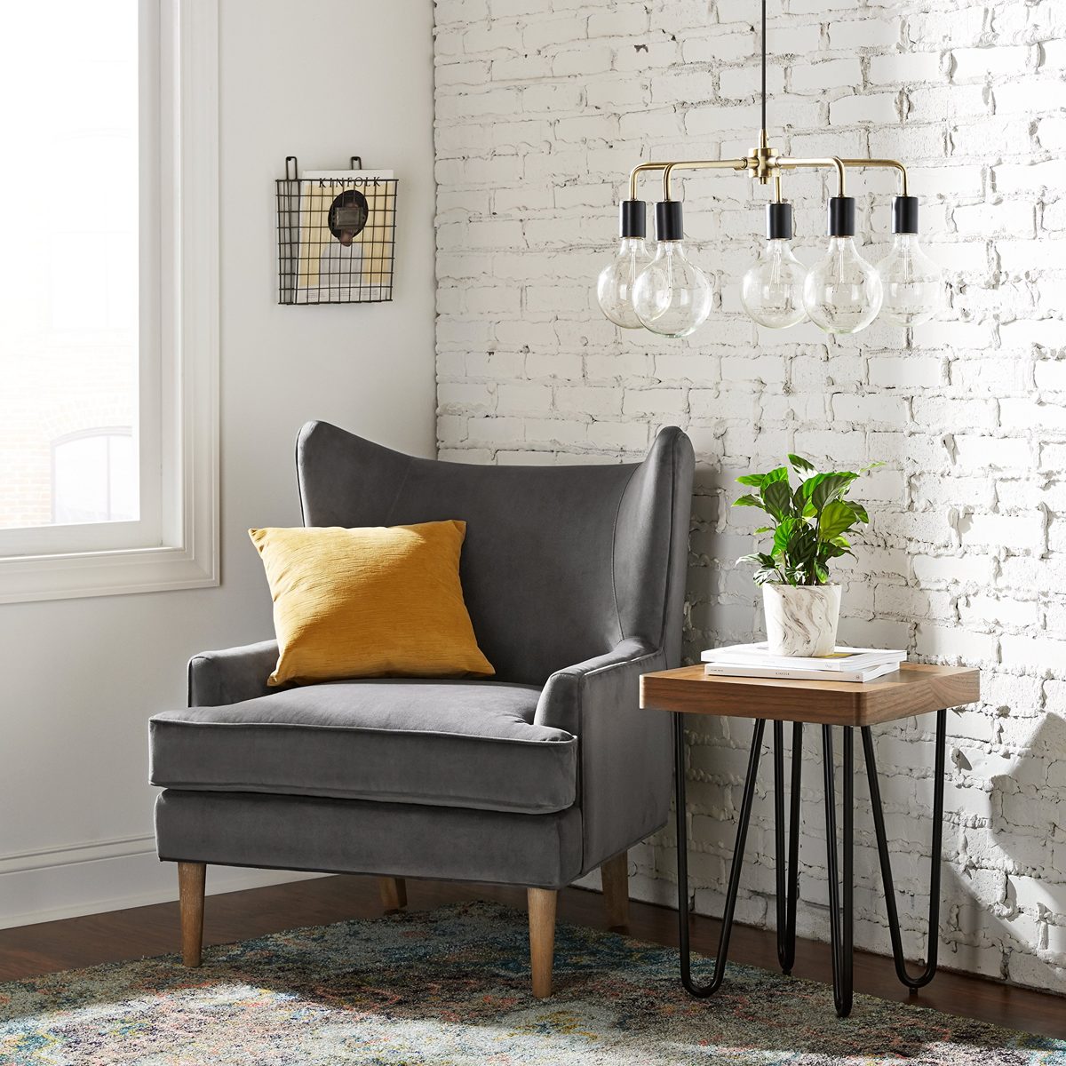 Amazon Brand – Rivet Chelsea Velvet Wing-Back Accent Chair, Otter Grey