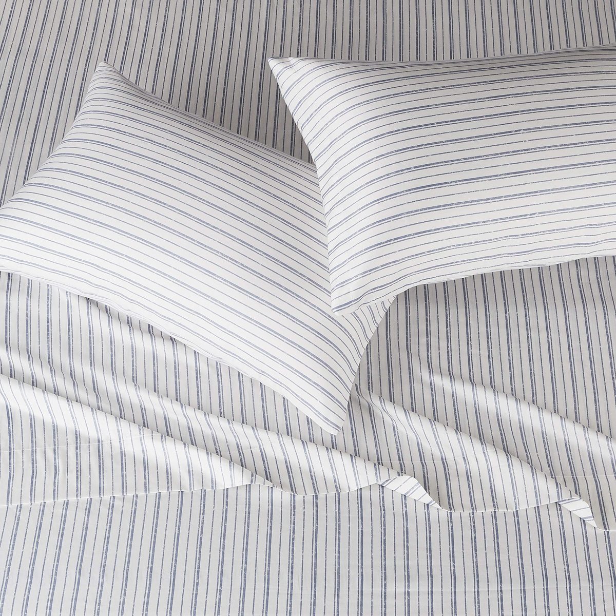 AmazonBasics Super-Soft Cotton Sheet Set - King, Blue Textured Stripe