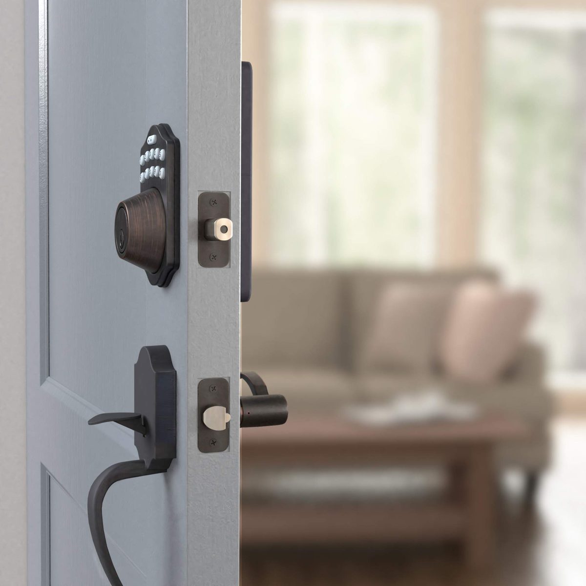 AmazonBasics Traditional Electronic Keypad Deadbolt - Keyed Entry - Oil Rubbed Bronze