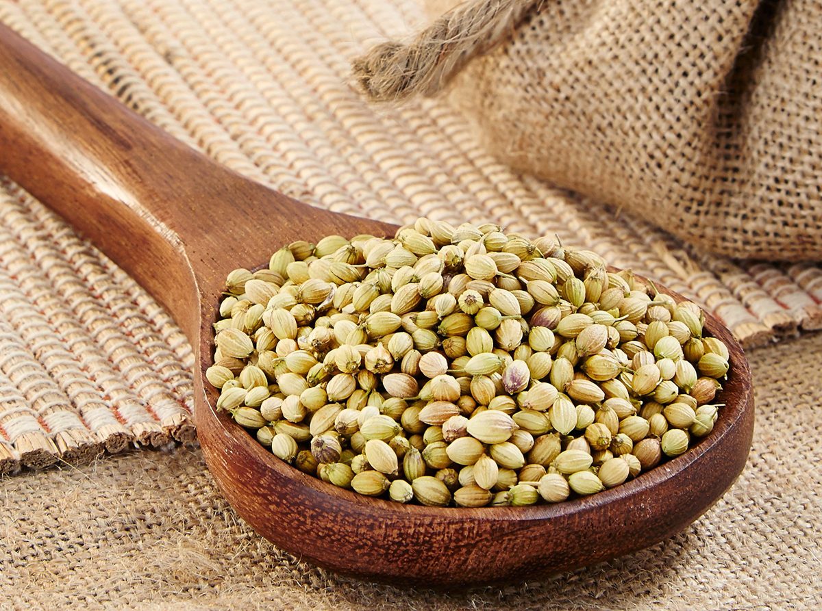 Amazon Brand - Vedaka Coriander (Dhania) Seeds, 200g
