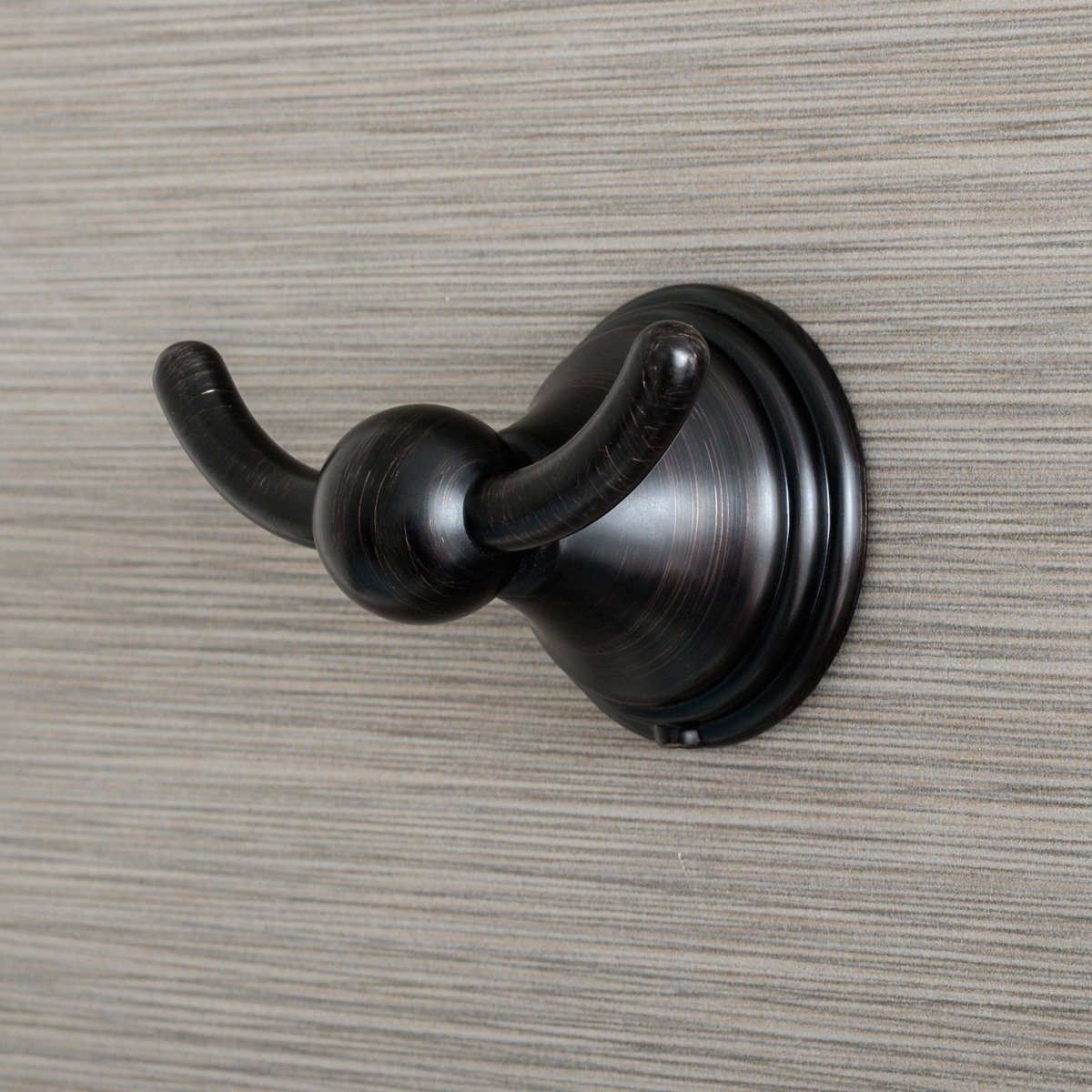 AmazonBasics Modern Robe Hook - Oil Rubbed Bronze
