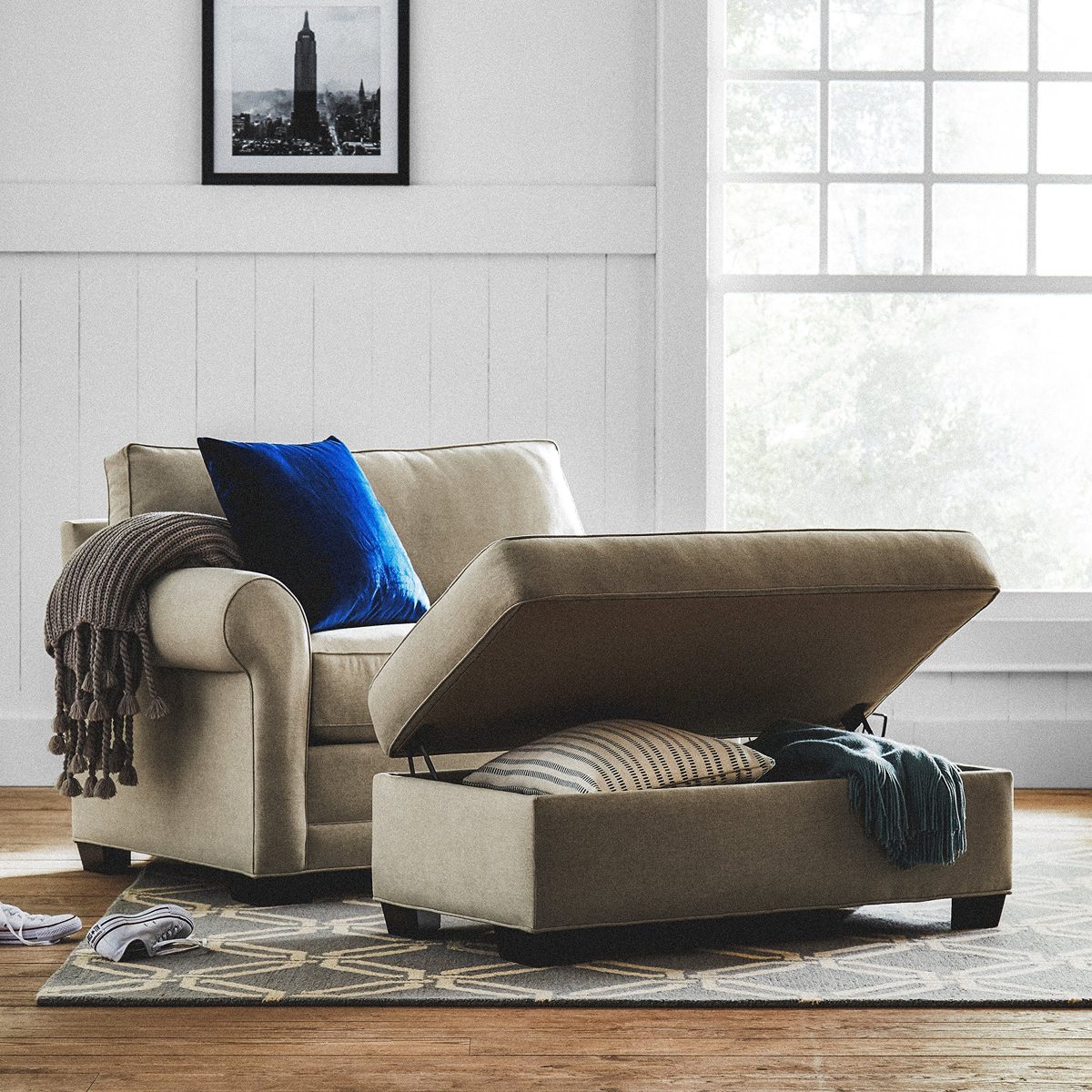 Amazon Brand – Stone & Beam Kristin Round Arm Storage Ottoman, Stone, 43.5"W