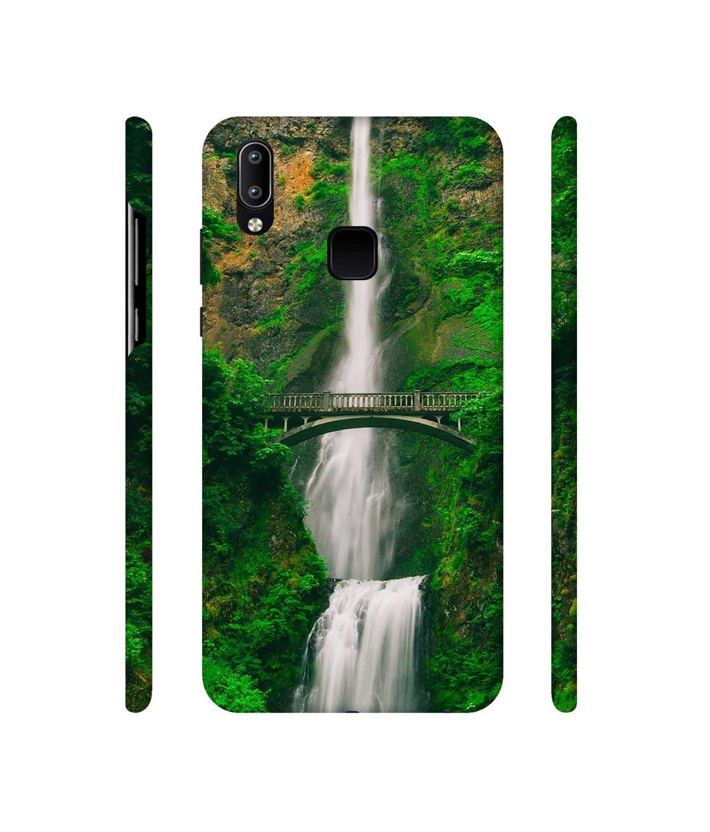 Amazon Brand - Solimo Designer Waterfall 3D Printed Hard Back Case Mobile Cover for Vivo Y95