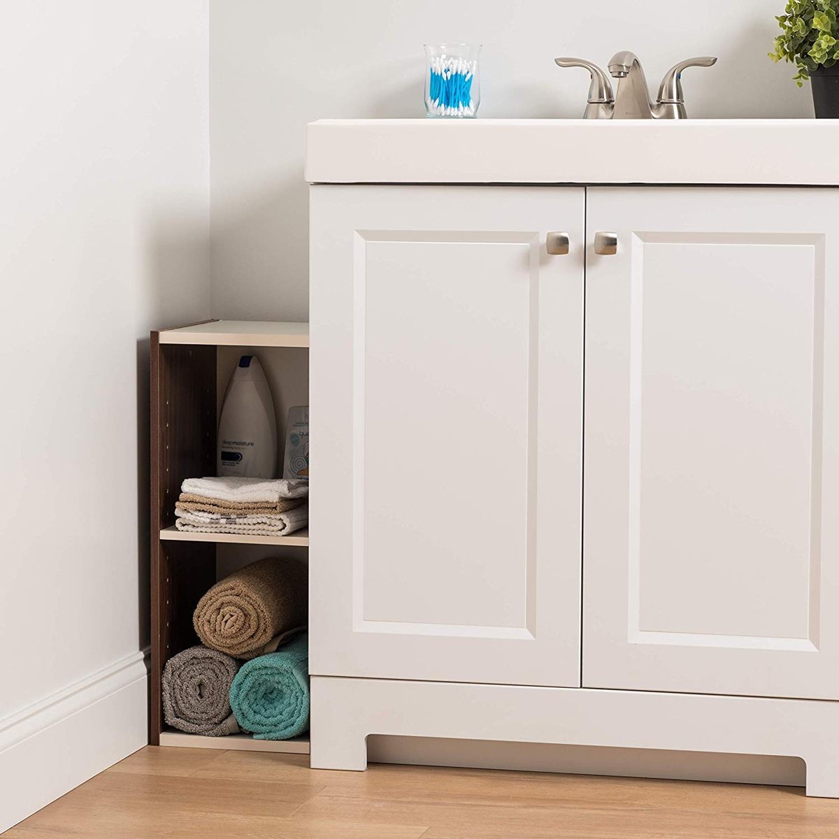 Iris Shelf Unit