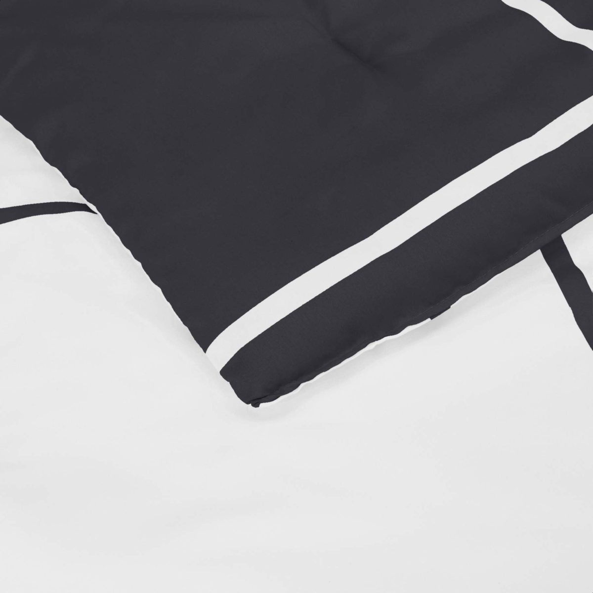 AmazonBasics College Dorm Bed-in-a-Bag with Elastic Storage Pockets - Full/Queen - Black Grid