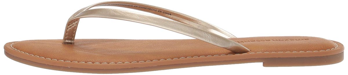 Amazon Essentials Women's Thong Sandal, Gold, 6 B US