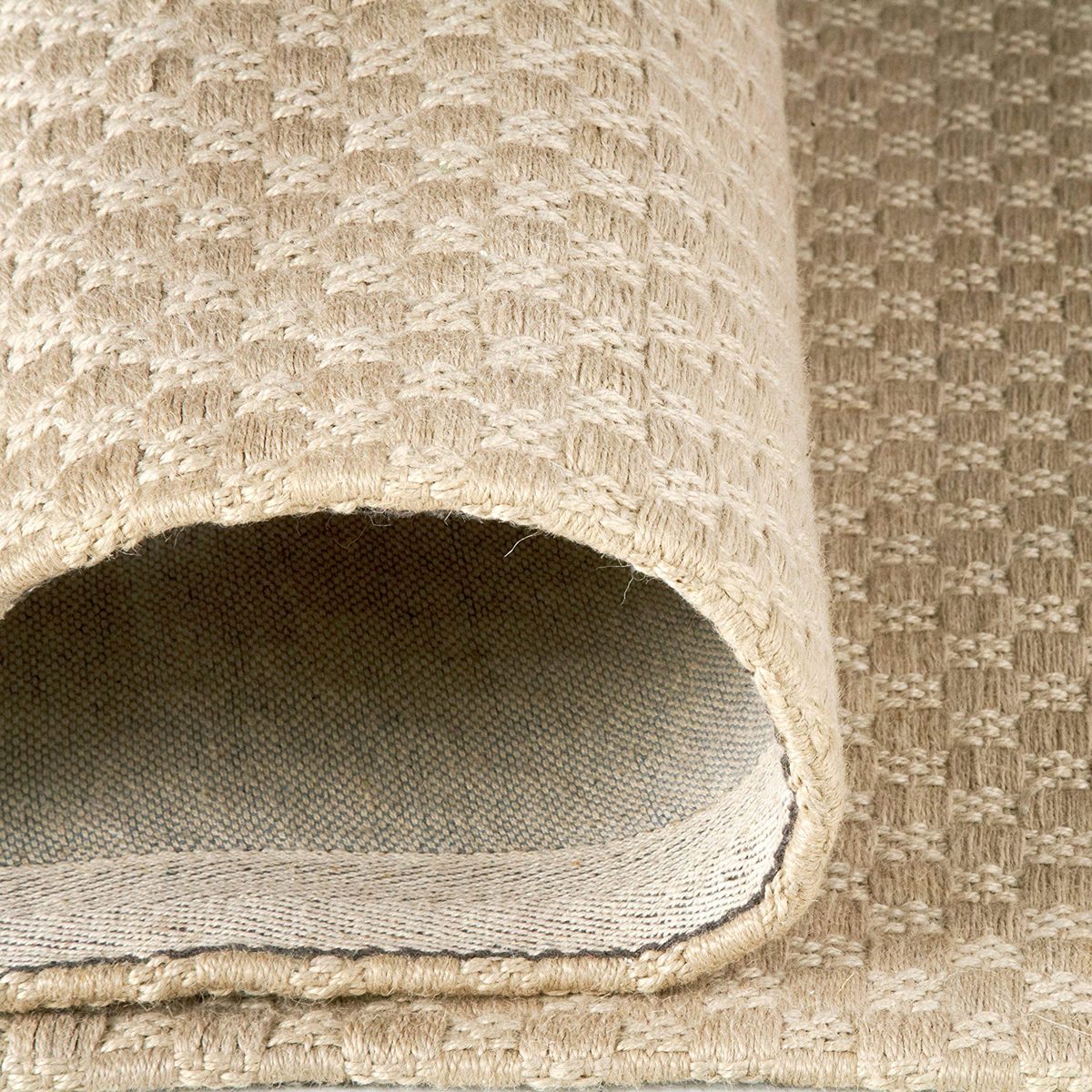 Amazon Brand – Rivet Textured Zen Hand-Woven Jute Area Rug, 5 x 7 Foot, Champagne