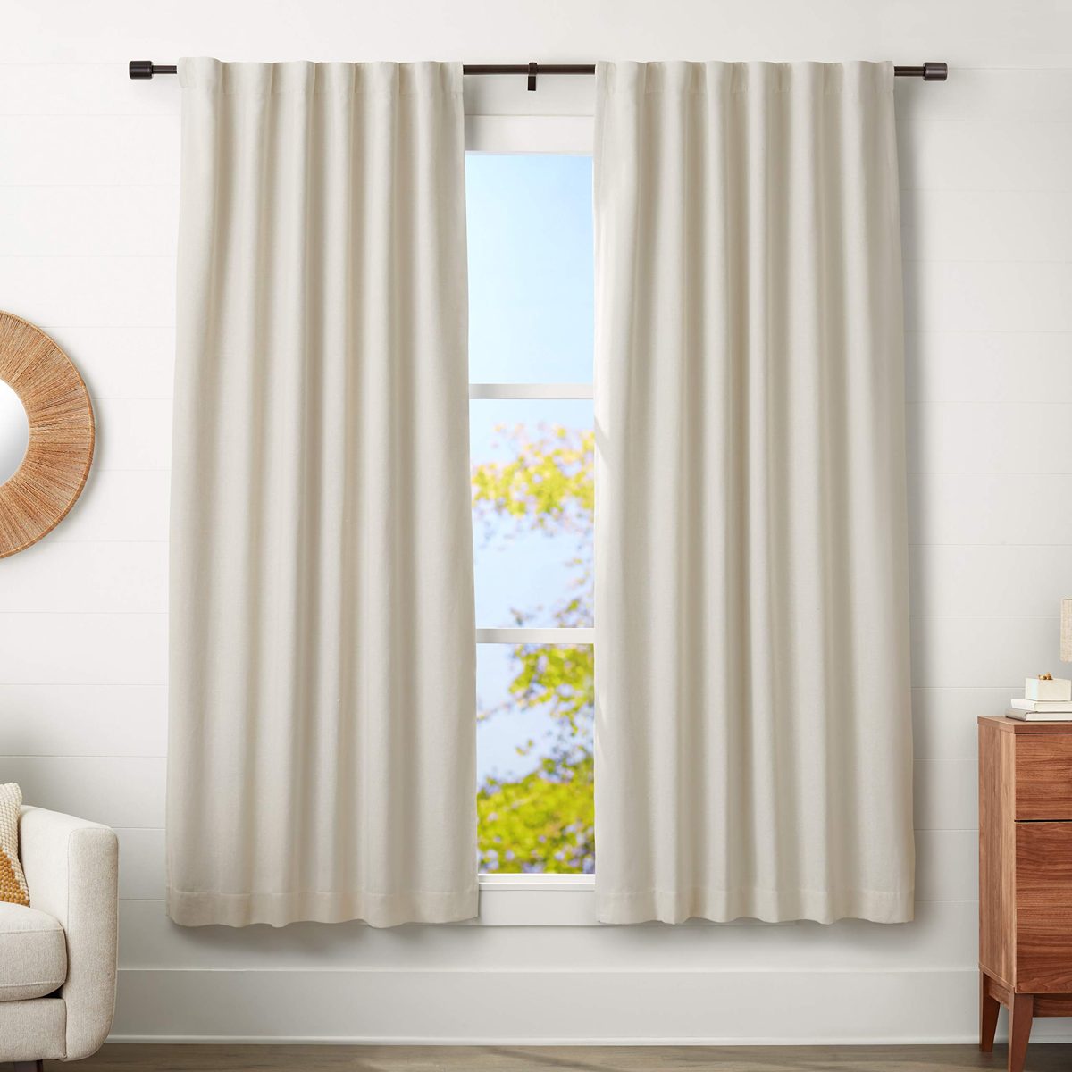 AmazonBasics Curtain Rod with Cap Finials